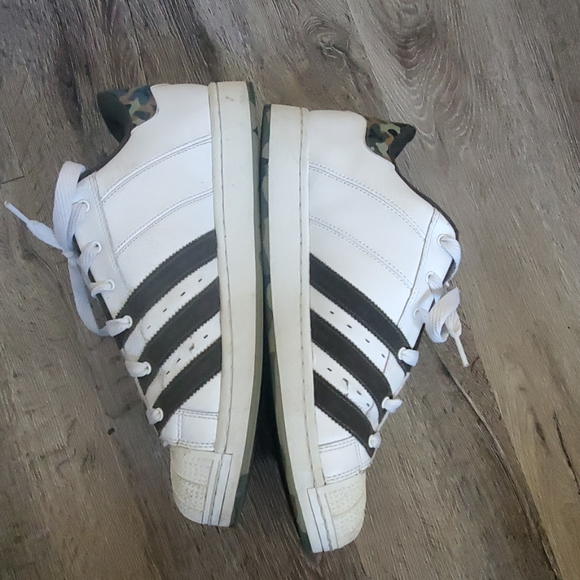 camouflage shell toe adidas